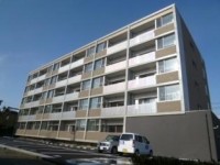 中心部にお勤めの方におすすめ
オートロックの鉄筋コンクリートマンション
駐車場は融雪付