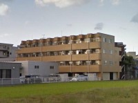 ネット無料 隣地P1台込&礼金・更新料0♪
オートロック 防犯カメラ 融雪Pと屋根付Pあり バイク置場 宅配BOX